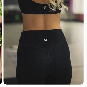 Namarie NWT Classic leggings black size small